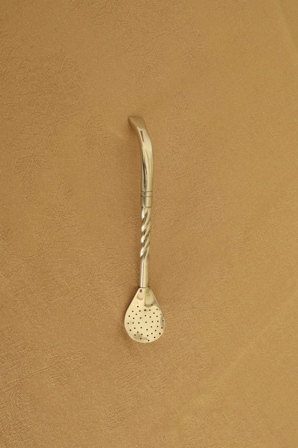 Bombilla pico de loro in alpaca hand-engraved by a craftsman in Argentina