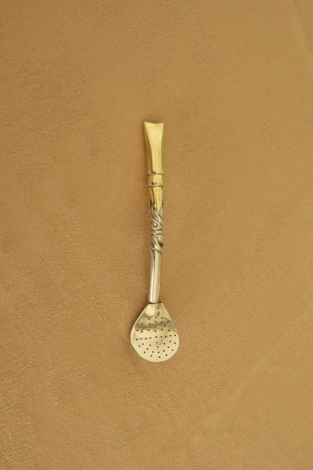 Bombillon pico de rey in alpaca and bronze hand-engraved by an artisan in Argentina