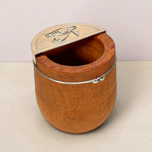 Small handmade wooden maté gourd. A rare model with a hand-engraved alpaca lid.