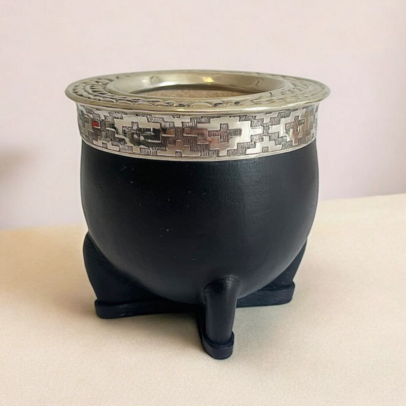 Artisanal maté calabash from Argentina. Black leather and alpaca model