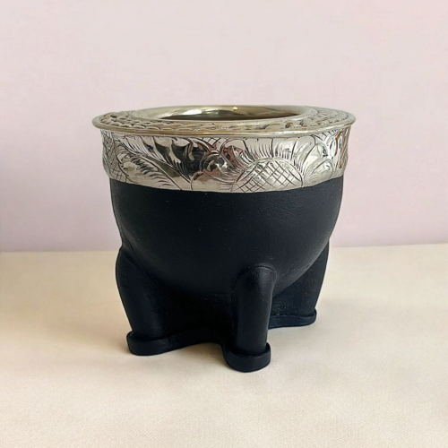 Artisanal maté calabash from Argentina. Black leather and alpaca model