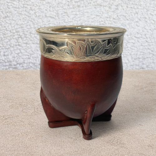 Calebasse à maté impérial bordeaux Prestige en cuir avec virola en alpaca gravée